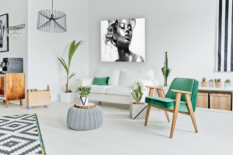 Glasschilderij - Exclusive - Liggend - Vrouw in Zilver