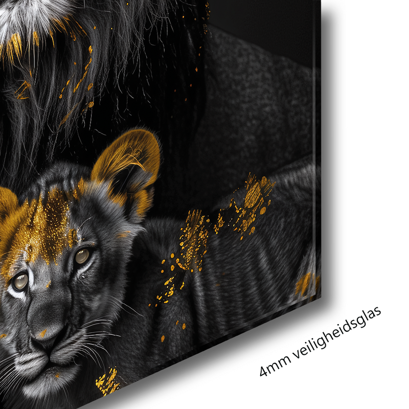 Glasschilderij - Exclusive - Liggend - Leeuwenfamilie 3 Welpjes Robin - Gouden Eeuw Serie