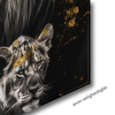 Glasschilderij - Exclusive - Liggend - Leeuwenfamilie 1 Welpje Carmen - Gouden Eeuw Serie