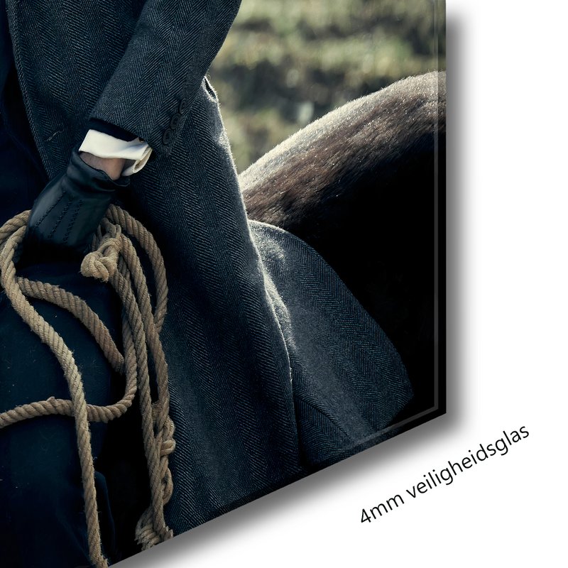 Glasschilderij - Exclusive - Liggend - Peaky Blinders Horse Mountens