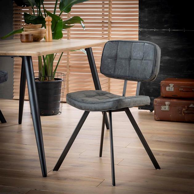 Modera - Eetkamerstoel uitgevoerd in PU wax voorzien van kruisstiksel en open rug. VPE4 - Wax PU zwart - set van: 4