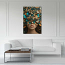 Glasschilderij - Exclusive - Staand - Vrouw met Vlinders Palmen